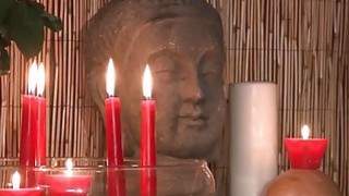 王常松顶点--清纯校园女神，家中下海❤️：当一个女孩拿着肉棒自慰快要高潮的时候，妈妈突然推门进来，你什么反应当场社死呀！！！