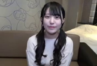 良家少妇夜半偷情~老公突然查勤~只好先假装没事~之后拔掉套子体验最亲密的接触~